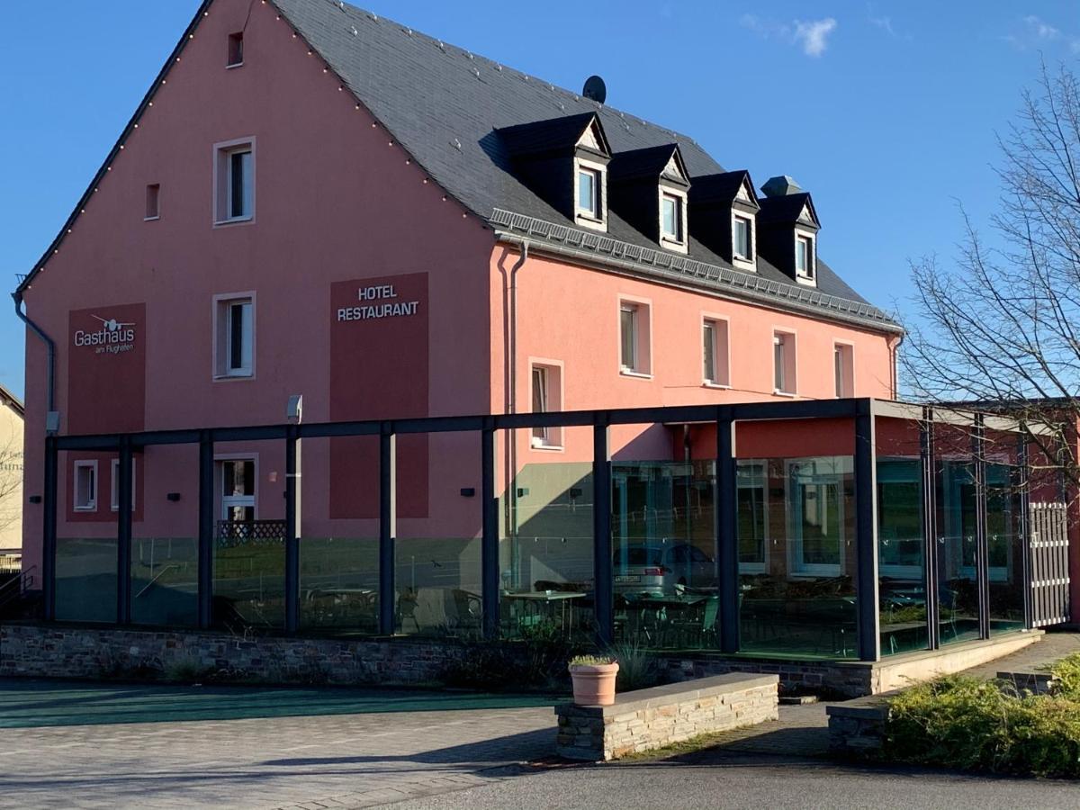 Am Flugplatz Hotel Restaurant Lautzenhausen Exterior foto